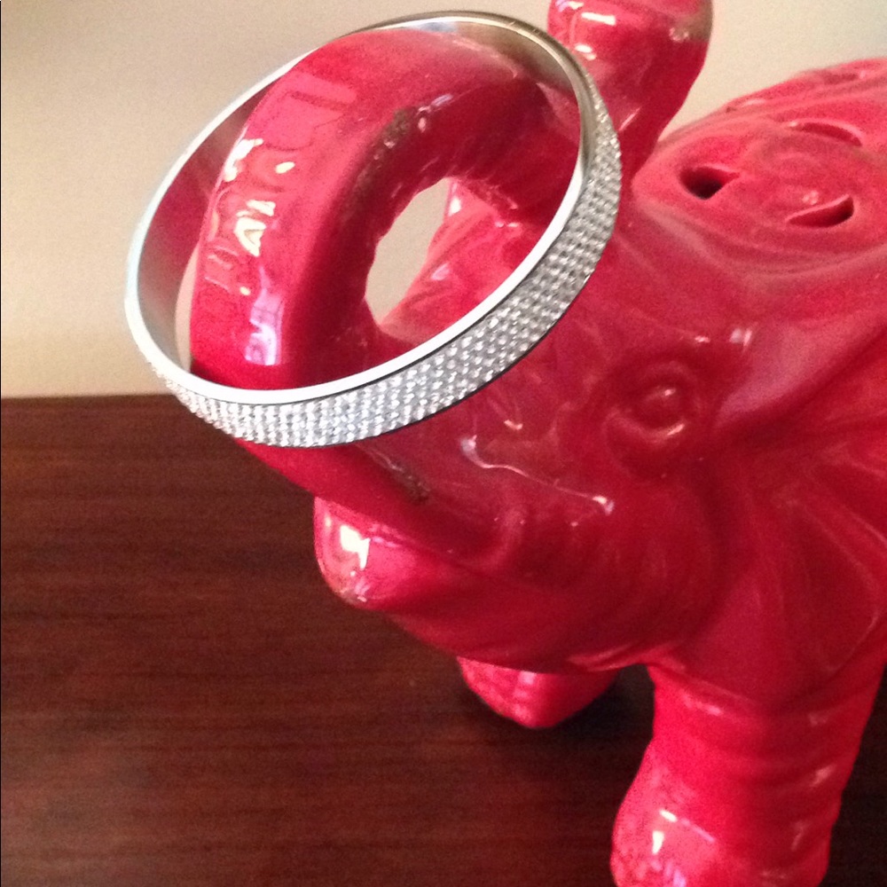 Ladies silver bangle bracelet
